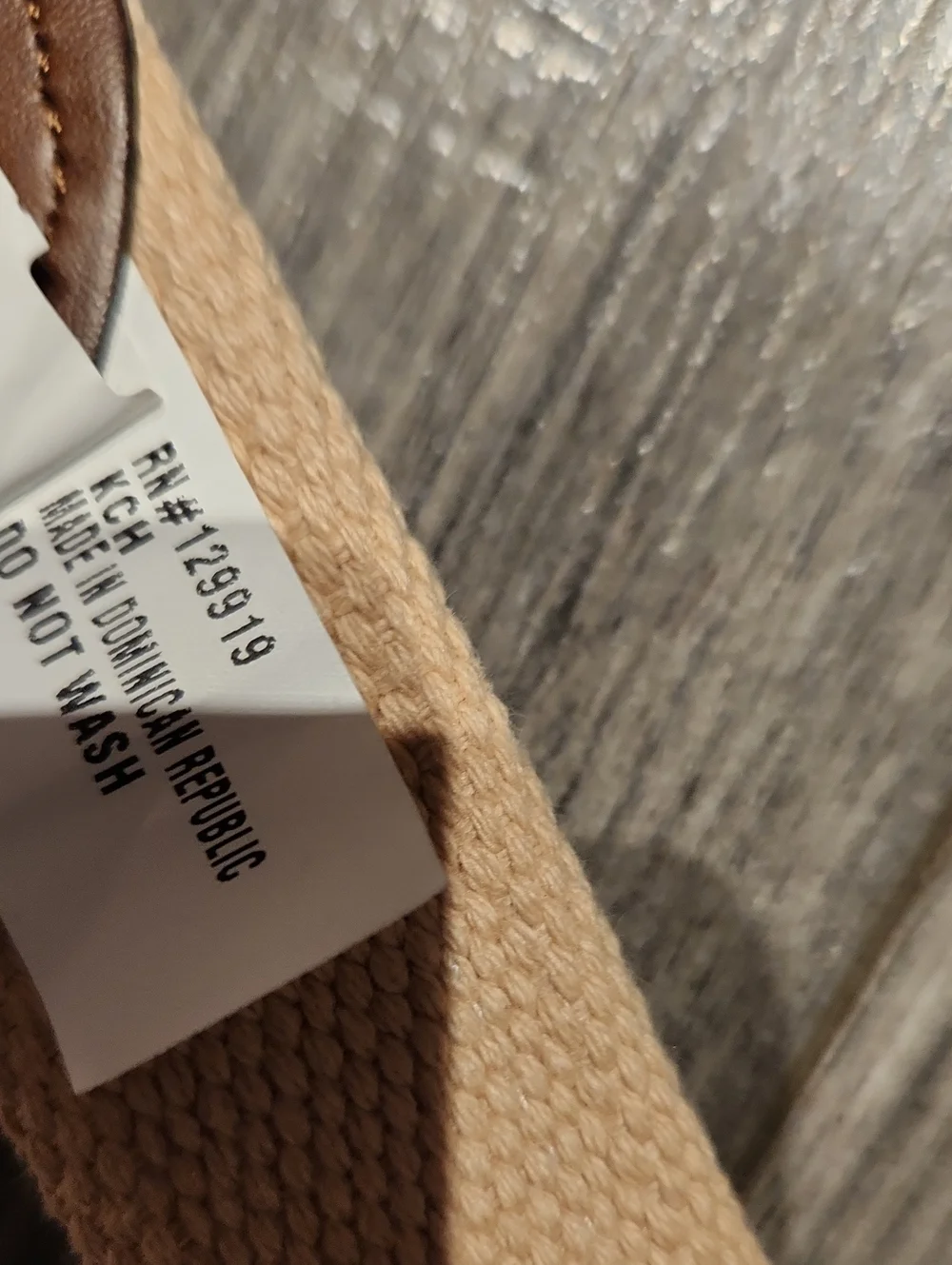 NWT Tommy Hilfiger Men's Sz S (30-32) Pink & Tan Belt